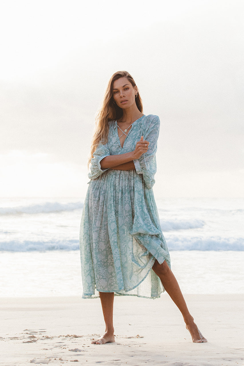 Relaxed Long-Sleeve Boho Midi Dress — product view 2