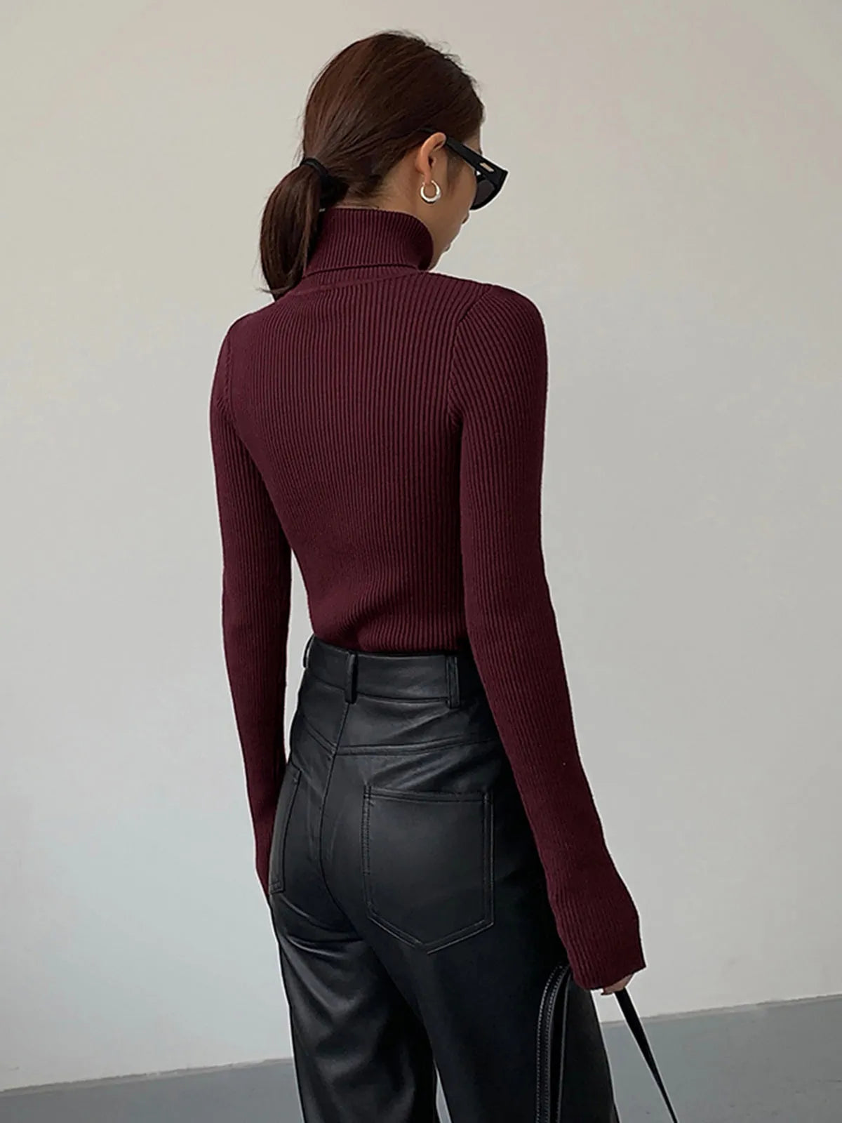 Elara - Ribbed Turtleneck Jumper - product view 5 - Sela Look