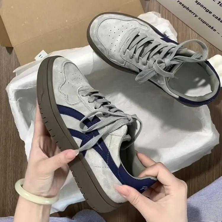 Women's Sneakers | Everyday Tessa Style — product view 2