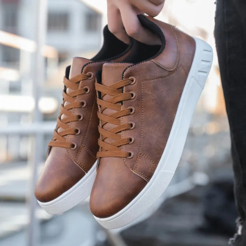 Men's Sneakers | Everyday Classic Poppy — product view 5